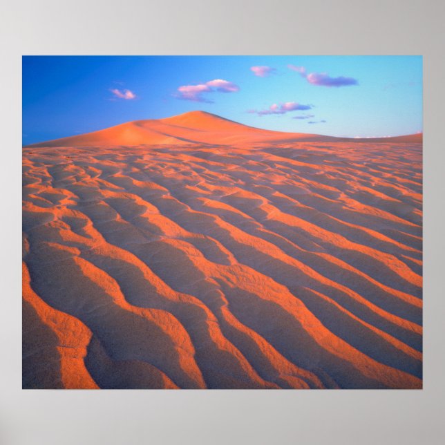 Dumont Dunes, Sand Dunes och Clouds Poster (Framsidan)