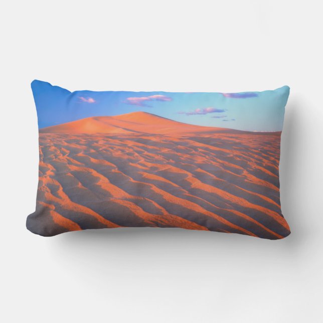 Dumont Dunes, sanddyner och moln Lumbarkudde (Framsida)