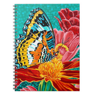 Dumpad fjäril I Anteckningsbok Med Spiral