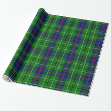 Duncan Tartan som slår in papper