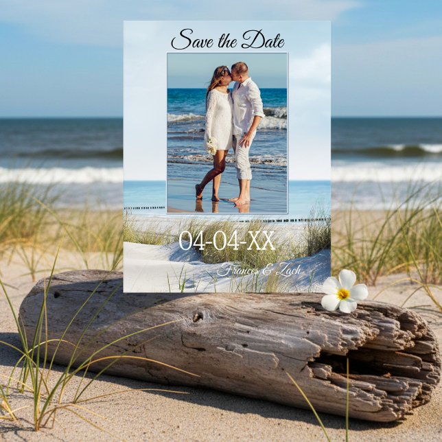 Dunes och Beach Photo Save Date Postcard Meddelande Vykort (Save the Date postcard featuring your photo framed by an image of dunes overlooking a beach )