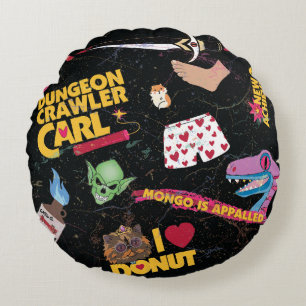 Dungeon Crawler Carl kuddcover med collage Rund Kudde