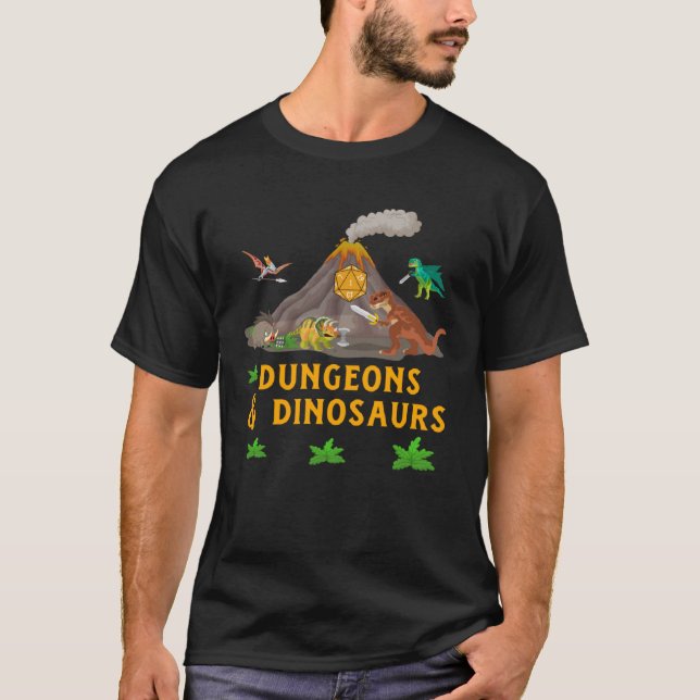 Dungeons + Dinosaurs Role Playing  Tabletop Fantas T Shirt (Framsida)