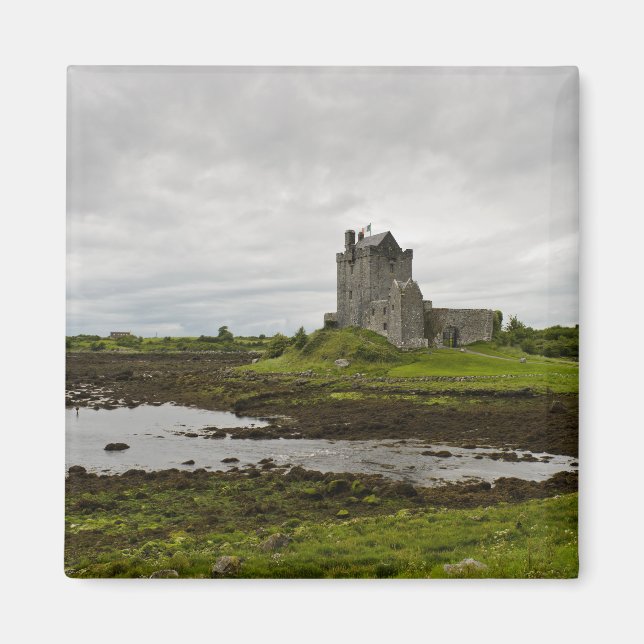 Dunguaire castle, Ireland magnet (Framsidan)