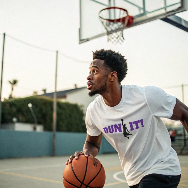 Dunk | Basketboll med Lila Typografi T Shirt (Skapare uppladdad)