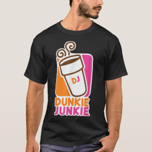 Dunkie Junkie Kaffe Kärlek Roligt Kaffe Citat 2022 T Shirt