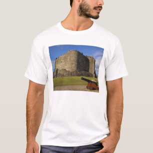 Dunstaffnage slott, Argyll and Bute, Skottland T-shirt