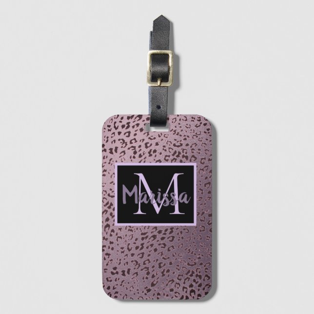 Dusky Violet Leopard Monogram Bagagebricka (Framsida vertikal)