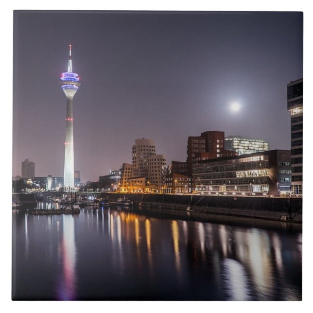 Dusseldorf, Media Harbour Kakelplatta (Framsidan)