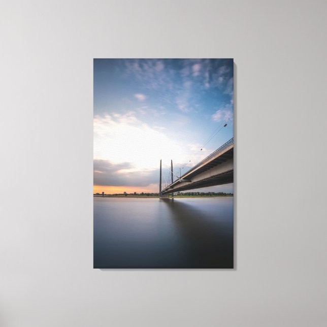 Düsseldorf Tyskland Canvastryck (Framsida)