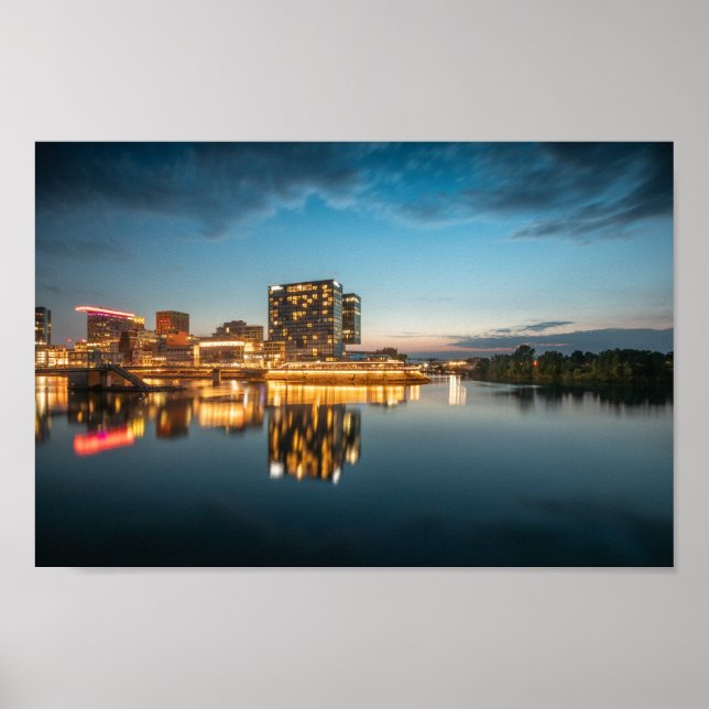 Düsseldorf Tyskland Poster (Framsidan)