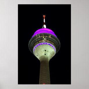 Düsseldorfer Rheinturm nattetid Poster