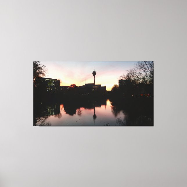 Düsseldorfer Sonnenaufgang Canvastryck (Framsida)
