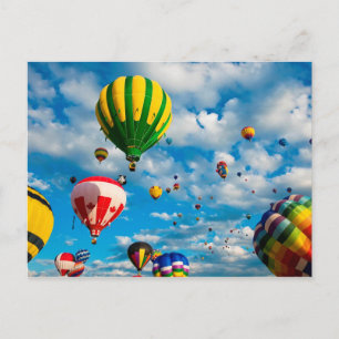 Dussintals Luftballonger i Himmel Vykort
