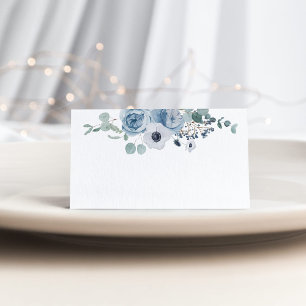 Dusty blue blommigt elegant anemone bröllop placeringskort