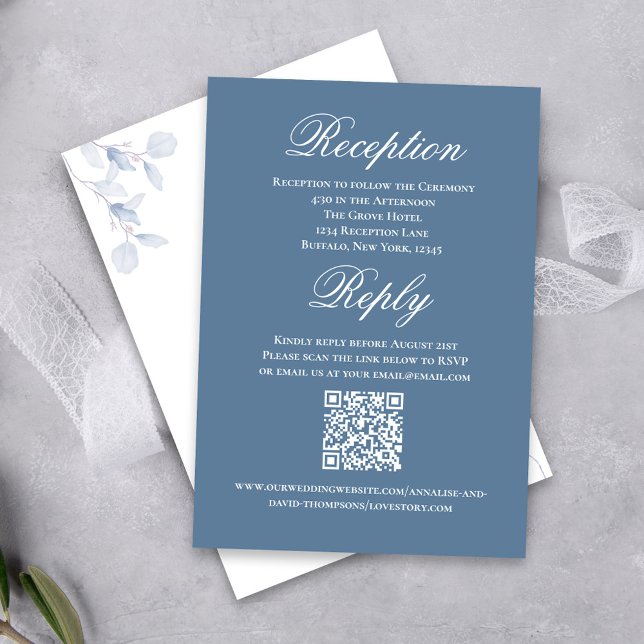 Dusty Blue Bröllopssvar RSVP Mottagning  Tilläggskort (Dusty blue wedding reception and reply card with a scannable QR code.)