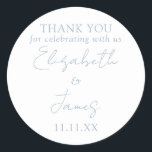 Dusty Blue Elegant Skrift Bröllop Tacksamhets Runt Klistermärke<br><div class="desc">Detta dammiga blå minimalistiska eleganta skriftliga bröllop tack-klistermärke kan anpassas med din information i chic typografi. Designad av Thisisnotme</div>