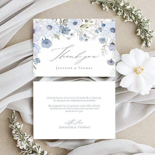 Dusty Blue Elegant Vildblomma Bröllop Tack Kort (Dusty Blue Elegant Wildflower Wedding Thank You Card)