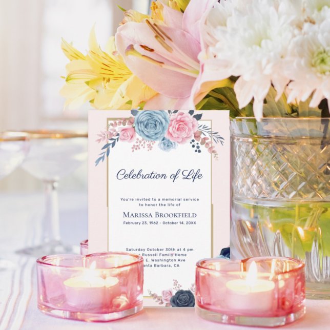  Dusty Blue Firande of Life Blommigt Inbjudningar (Skapare uppladdad)