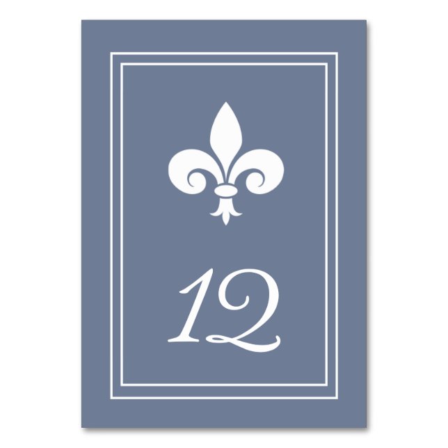 Dusty Blue Fleur de Lis Bordsnummer Card (Framsidan)