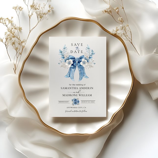 Dusty Blue Floral Bow Save the Date Wedding Card Spara Datumet (Skapare uppladdad)