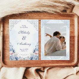 Dusty Blue Floral Wedding Save the Date Spara Datumet