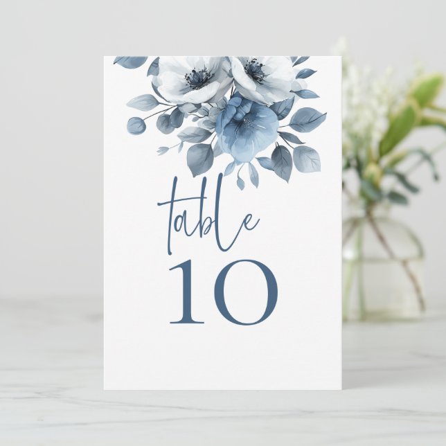 Dusty Blue Florals Printable Wedding Table Number Inbjudningar (Stående Fram)