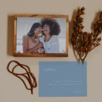 Dusty Blue | Fotomatron med hedersbevis
