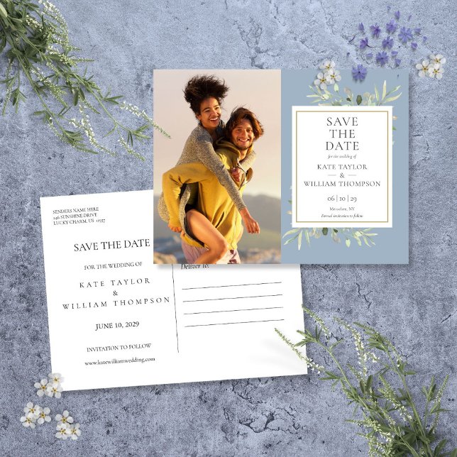 Dusty Blue Greenery Photo Bröllop spara datum Meddelande Vykort (Dusty Blue Greenery Photo Wedding Save The Date Announcement Postcard)