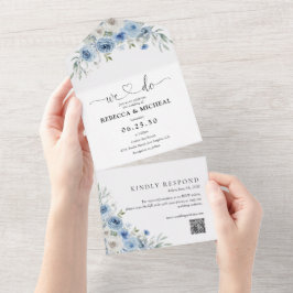 Dusty Blue Ivory Allt på en bröllopsinbjudan