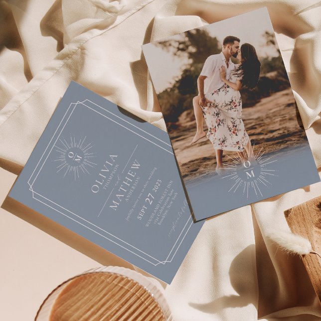 Dusty Blue Mid Century 70s Monogram Photo Bröllop Inbjudningar (Skapare uppladdad)