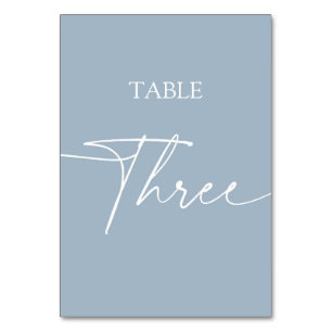 Dusty blue minimalist elegant bord tre bordsnummer