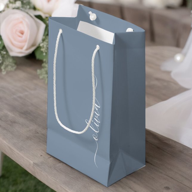 Dusty Blue Minimalist Modern Monogram-Elegant (Skapare uppladdad)