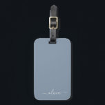 Dusty Blue Minimalist Modern Monogram-Elegant Bagagebricka<br><div class="desc">Vi presenterar vår moderna moderna monogramsamling för Dusty Blue - Elegant Samla stil med underskattad sofistikering och tidlös charm. Vår samling har minimalistisk design i en lugnande blått nyans, förbättrad med monogram för elegant som är skräddarsydda efter din personliga smak. Från raffinerat kontorsmaterial till mångsidiga tillbehör är varje biet i...</div>