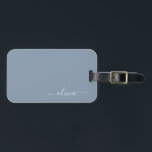 Dusty Blue Minimalist Modern Monogram-Elegant Bagagebricka<br><div class="desc">Vi presenterar vår moderna moderna monogramsamling för Dusty Blue - Elegant Samla stil med underskattad sofistikering och tidlös charm. Vår samling har minimalistisk design i en lugnande blått nyans, förbättrad med monogram för elegant som är skräddarsydda efter din personliga smak. Från raffinerat kontorsmaterial till mångsidiga tillbehör är varje biet i...</div>
