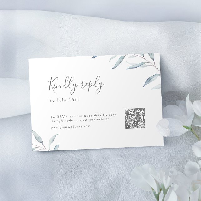 Dusty blue minimum greenery bröllop QR-kod OSA Kort (Dusty blue minimal greenery wedding QR code RSVP Card)