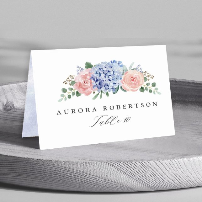 Dusty Blue Pastel Rosa hydrangeas Guest Namn Bordsnummer (Dusty blue pink floral botanical wedding guest name personalized place card)