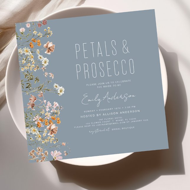 Dusty Blue Petals & Prosecco Möhippa Inbjudningar (Skapare uppladdad)