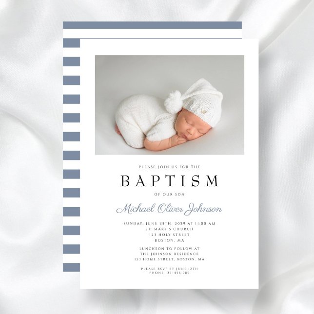 Dusty Blue Rand Elegant Photo Boy Baptism Inbjudningar (Dusty Blue Stripes Elegant Photo Boy Baptism Invitation)