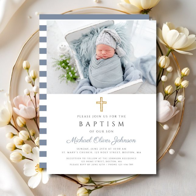 Dusty Blue Rand Kor Photo Boy Baptism Inbjudningar (Dusty Blue Stripes Cross Photo Boy Baptism Invitation)