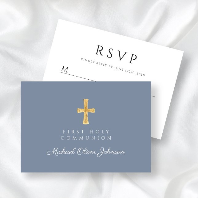 Dusty Blue Religiösa Kor Boy First Communion OSA Kort (Dusty Blue Religious Cross Boy First Communion RSVP Card)