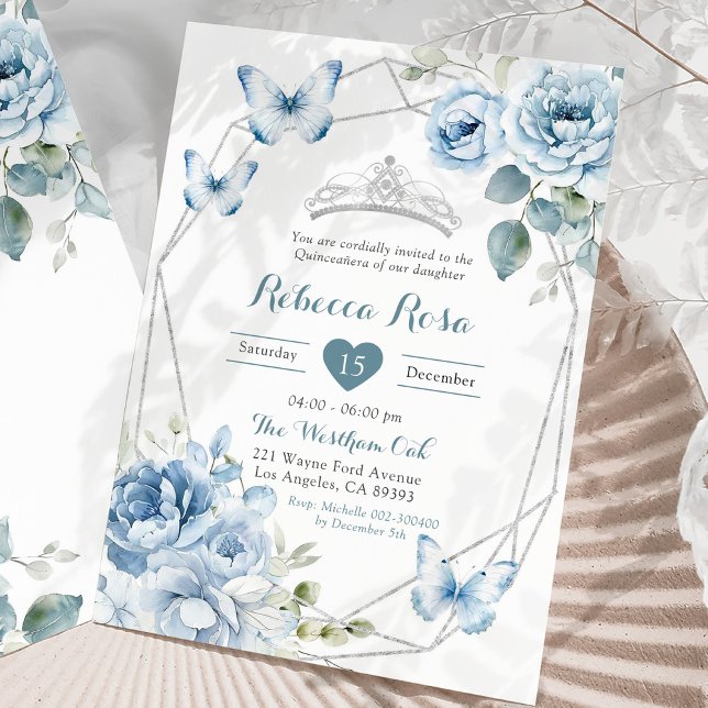 Dusty Blue Silver Blommigt Butterfly Quinceañera Inbjudningar (Skapare uppladdad)