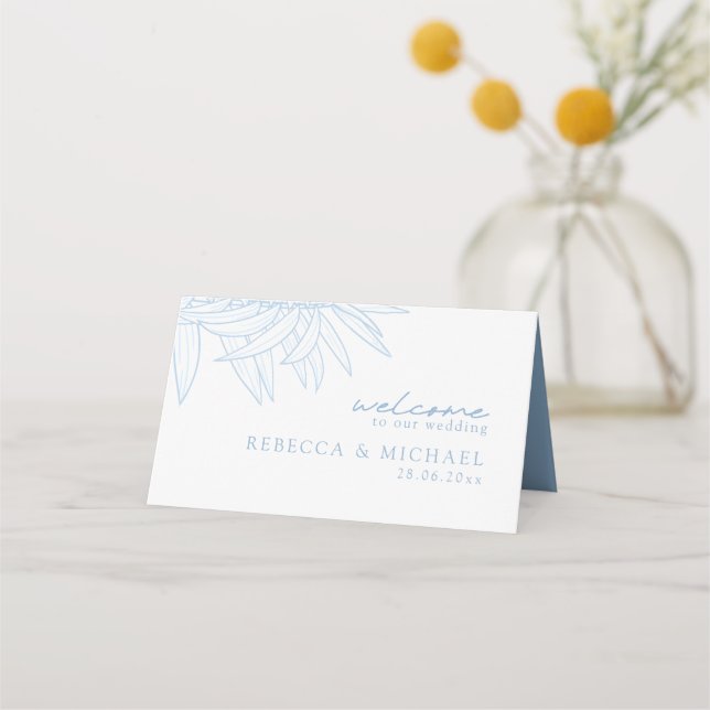 Dusty Blue Simple Hand plockade Botanical Folded Placeringskort (Baksida)