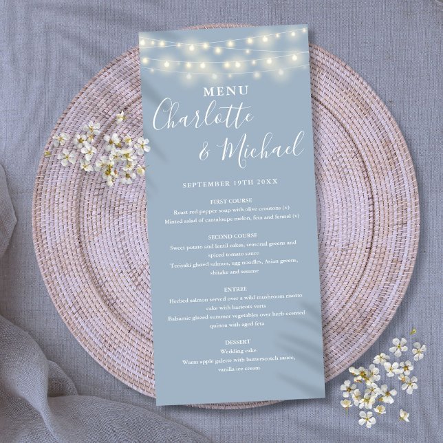 Dusty Blue String Ljus Namnteckning Bröllop Menu Meny (Dusty Blue String Lights Signature Wedding Menu)