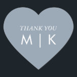 Dusty Blue Tack Monogram Trendig Bröllop Hjärtformat Klistermärke<br><div class="desc">Tryckt med monogram initialer (som du kan redigera,  ändra och anpassa) i anpassningsbar dammiga blå färg med anpassningsbar tack för ditt budskap!</div>