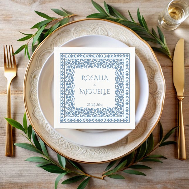 Dusty blue vintage blommigt gräns bröllop pappersservett (Dusty blue elegant vintage floral border monogrammed wedding napkins personalized table decor)