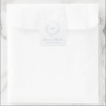 Dusty Blue Wandan Monogram Elegant bröllop Fyrkantigt Klistermärke<br><div class="desc">Elegant bröllop föredrar klistermärken som har en ren och tidlös utformning med ditt monogram inuti en vapensköld för utandning tillsammans med meddelandet "kärlek och tack" och ditt namn.</div>