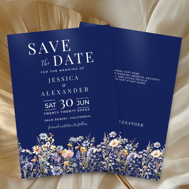 Dusty Blue Watercolor Wildblommor Navy Bröllop Spara Datumet (Dusty Blue Watercolor Wildflowers Elegant Navy Save the Date with Optional Info on the Back.)