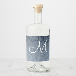 Dusty Blue White Elegant bröllop Monogram Blommigt Spritflaskor Etikett