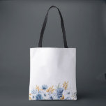 Dusty Blue White Guld Blommigt Bröllop Tygkasse<br><div class="desc">Bär med dina essentiella ämnen i stil med den här eleganten till väskan med dammblåa,  vita och guld vattenfärgade blommor. Perfekt för bröllopsfavörer,  vardaglig använda eller som en tänkbar gåva,  den här toten tillför en gnutta romantisk sofistikering till alla tillfälle.</div>
